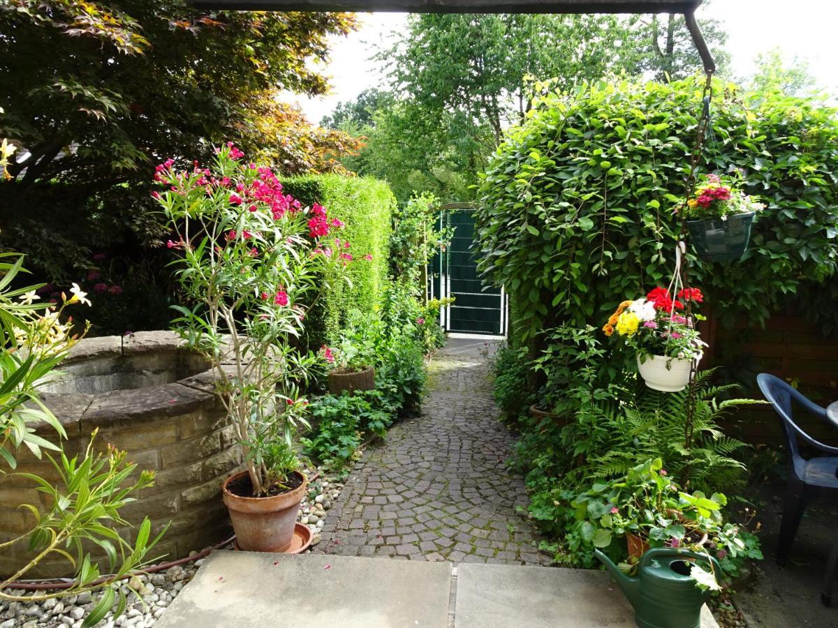 Ferienwohnung Im Gruenen Mit Balkon Herdecke Εξωτερικό φωτογραφία